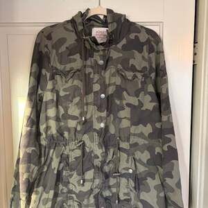 Ashley Sunrise Collection Camo Utility Jacket, Hooded Military Style, Size XL